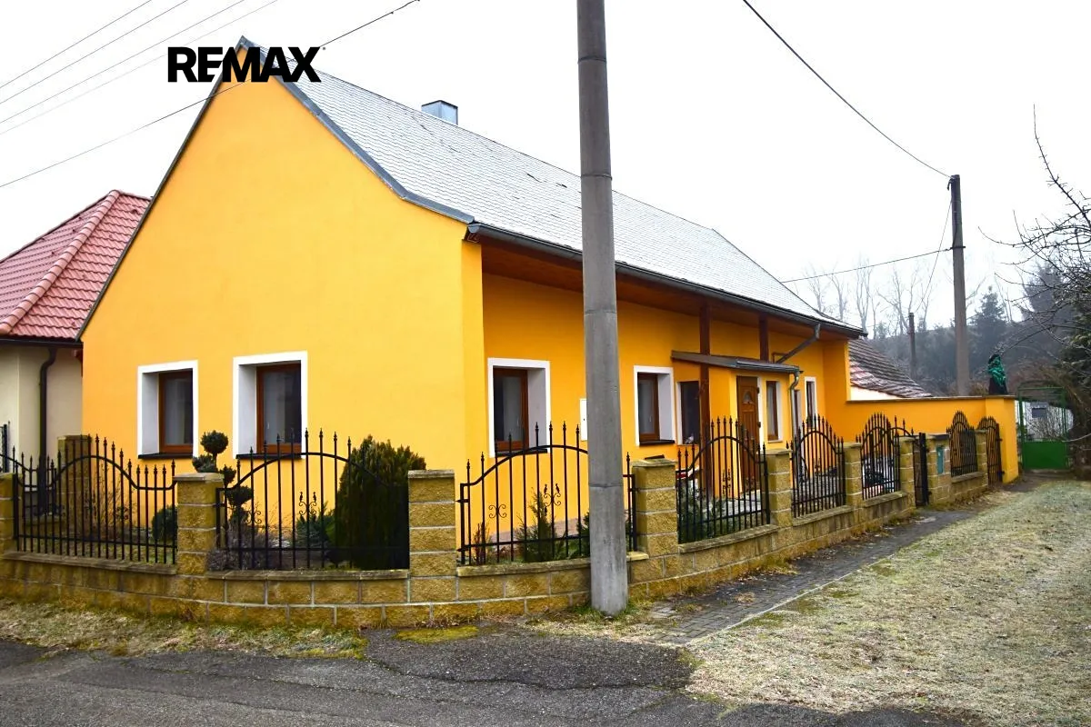 Prodej chalupy 100 m², pozemek 122 m²